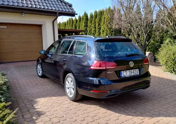 Volkswagen Golf cena 41800 przebieg: 152000, rok produkcji 2017 z Toruń małe 46